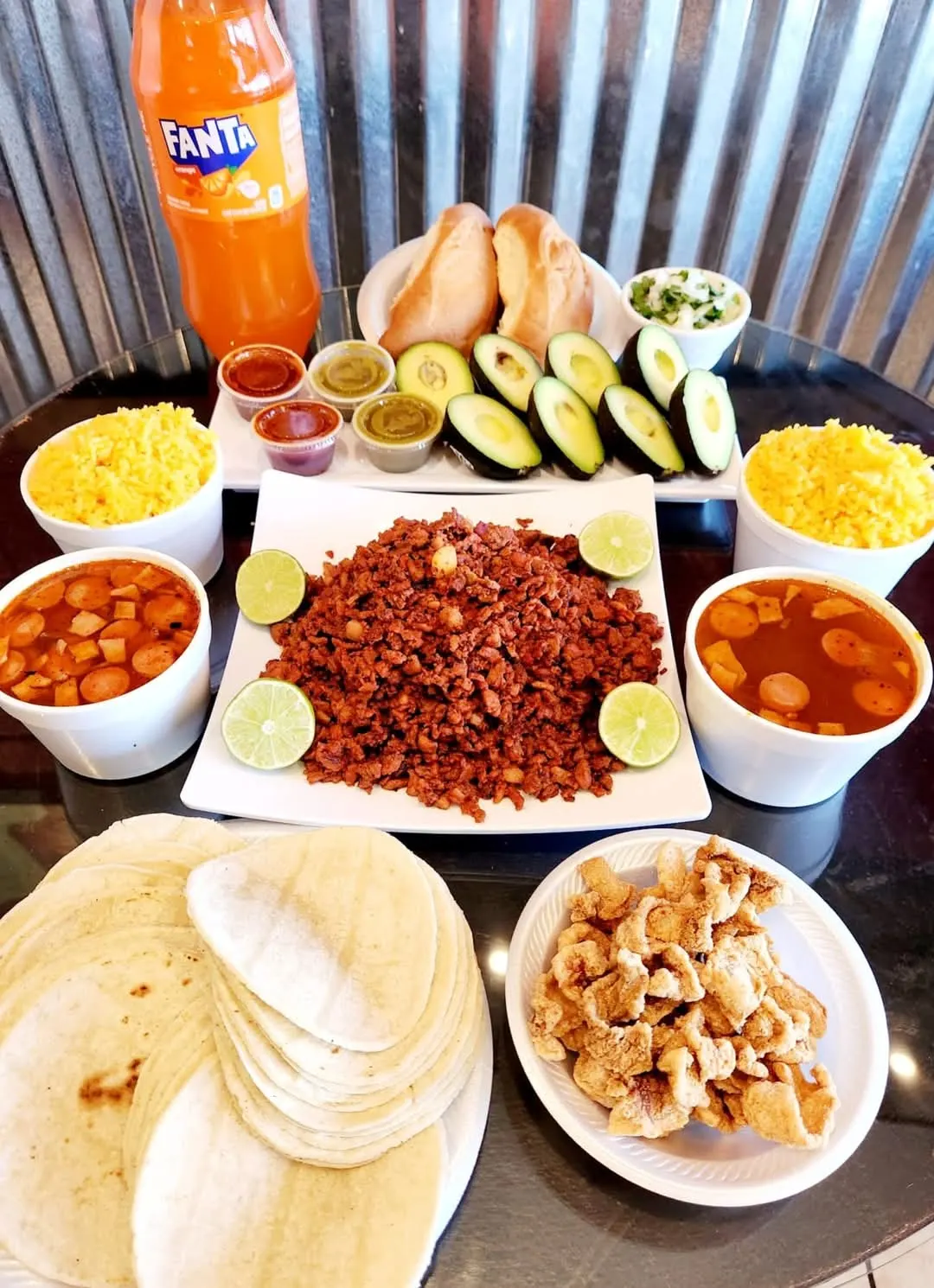 Carnitas Michoacan & Finisima Barbacoa